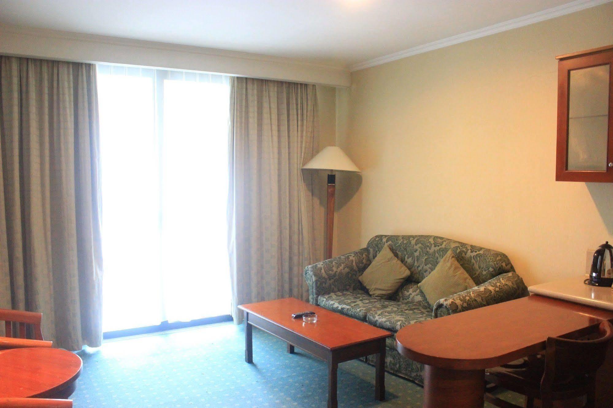 Grand Arkenso Park View Hotel Semarang Exterior foto