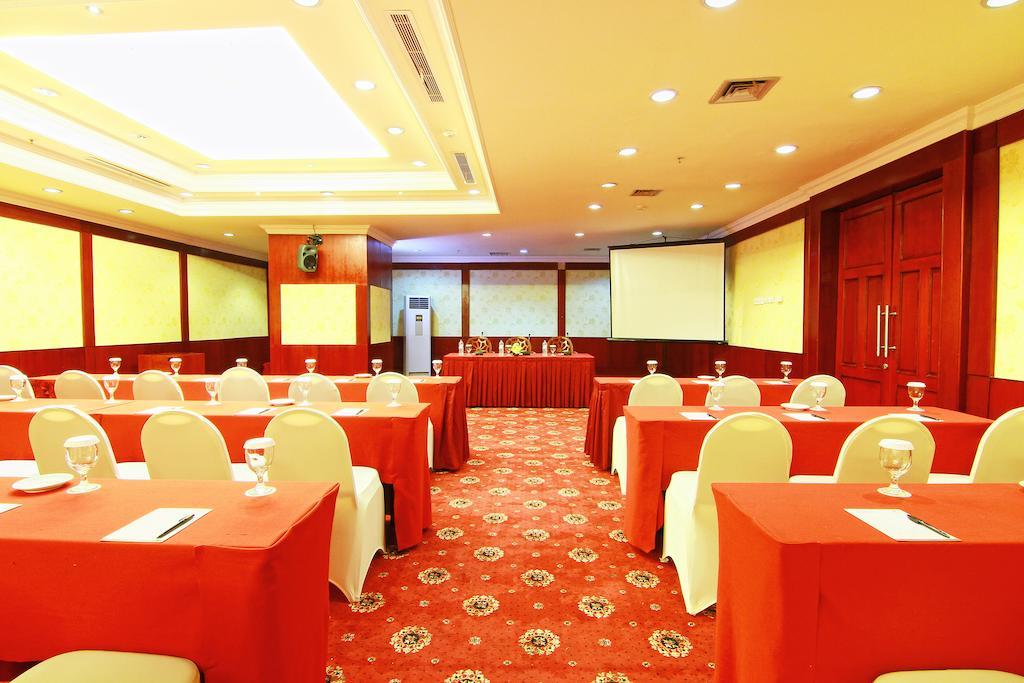 Grand Arkenso Park View Hotel Semarang Exterior foto